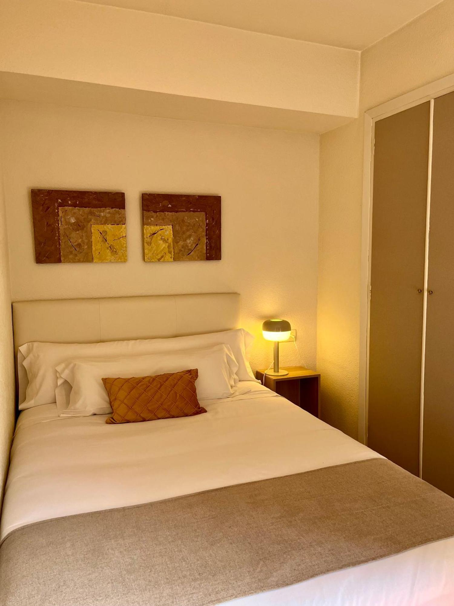 Apartamentos Ubaga Ezcaray Luaran gambar